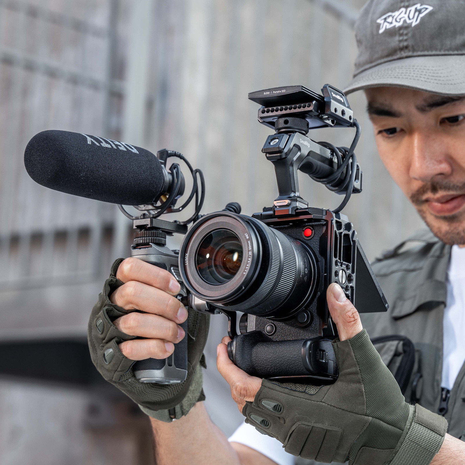 SmallRig Cage Kit for Panasonic LUMIX S1R II 4903